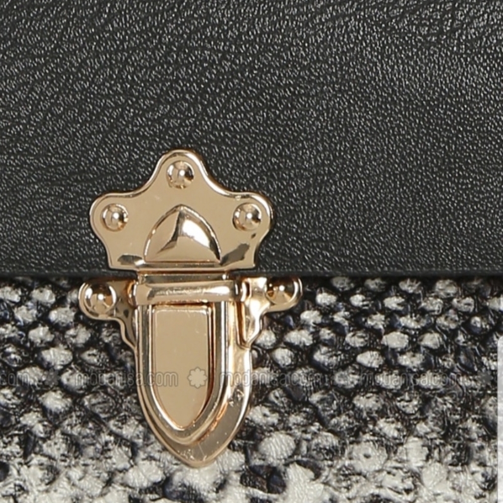 Purse - Picture 2 of 3
